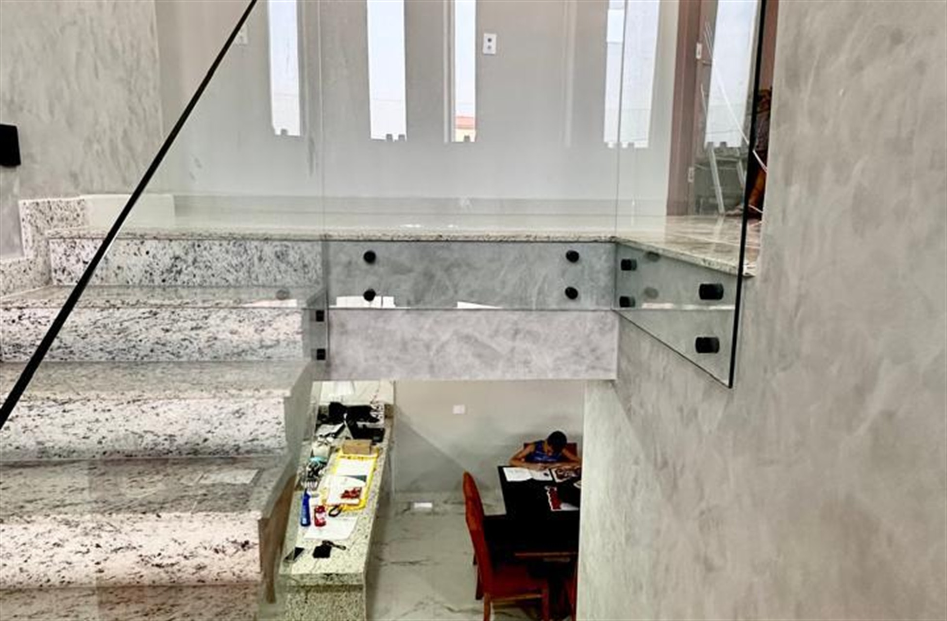 Residencial - Escada de Vidro em Residência de Alto Padrão